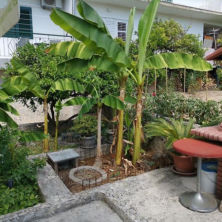 Apartmani Rudelj มาคาร์สกา ภายนอก รูปภาพ