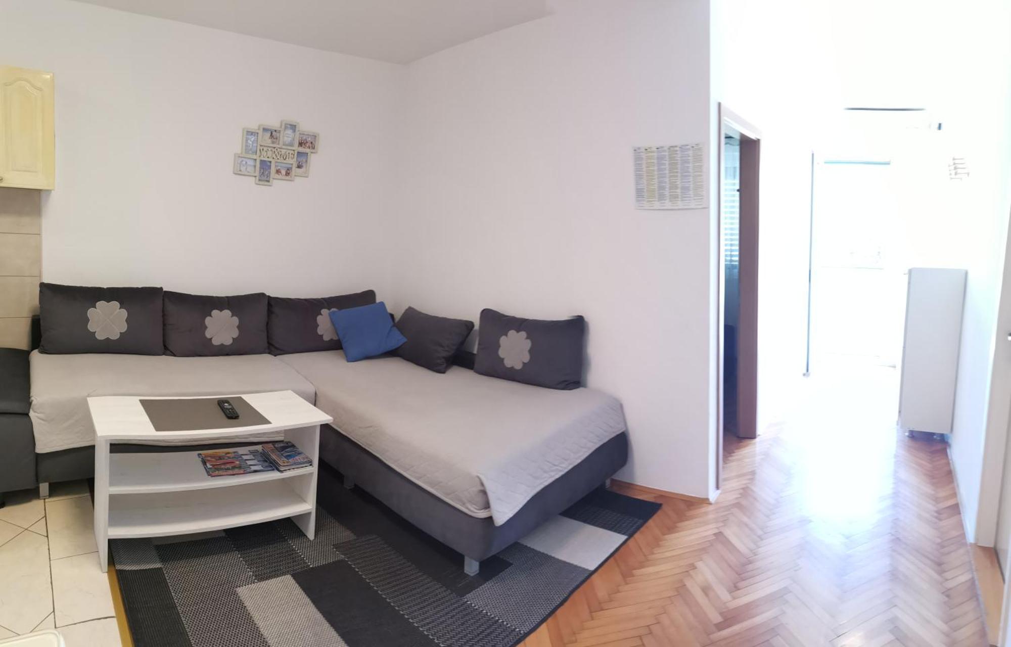 Apartmani Rudelj มาคาร์สกา ภายนอก รูปภาพ