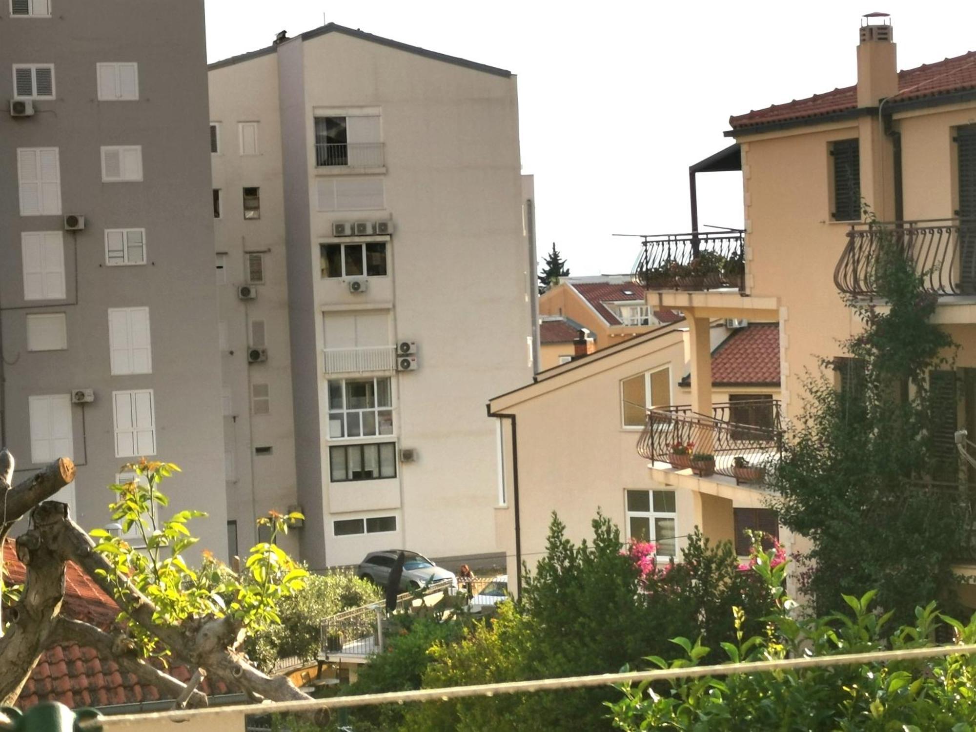 Apartmani Rudelj มาคาร์สกา ภายนอก รูปภาพ