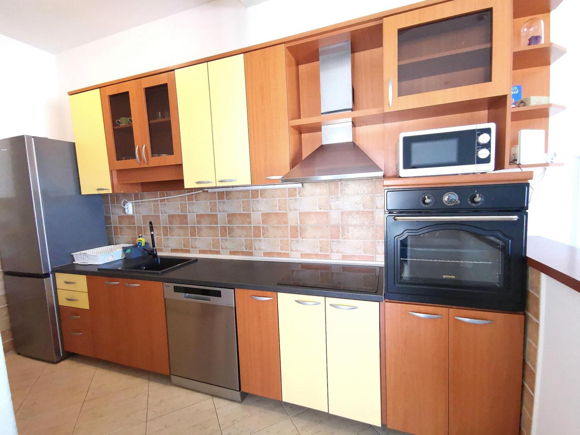 Apartmani Rudelj มาคาร์สกา ภายนอก รูปภาพ